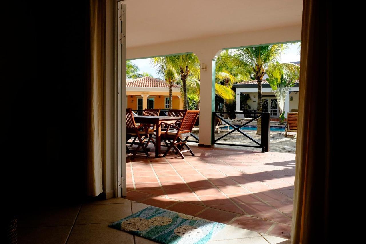 Villa Olivia Poolside Playa Buitenkant foto